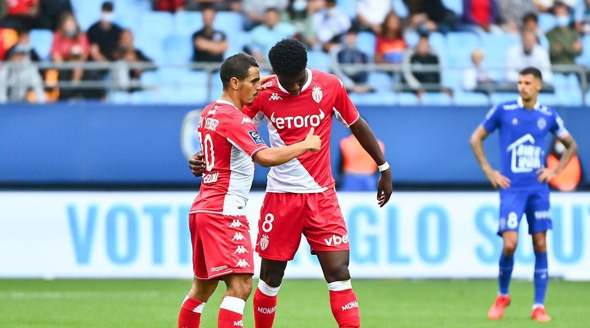 毕尔巴鄂竞技发布备战花絮，冲刺阶段临场应变，法国杯任务艰巨，更衣室氛围转暖的简单介绍-英雄联盟有礼投注