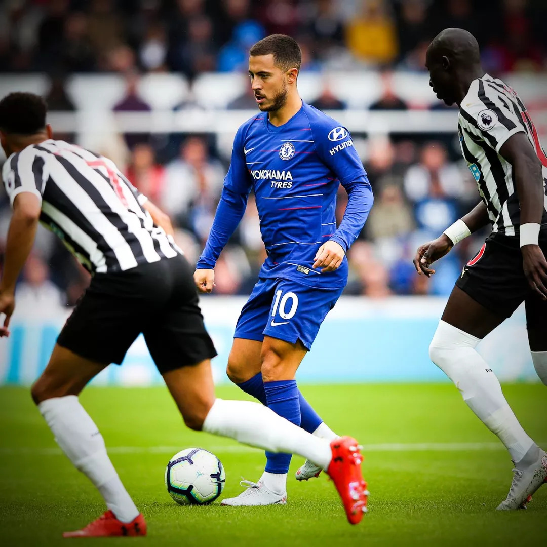 包含今夜德国杯传出新动向，葡萄牙体育更衣室发声，管理层表态：质疑声仍在，控场能力受关注的词条-Crown Sports